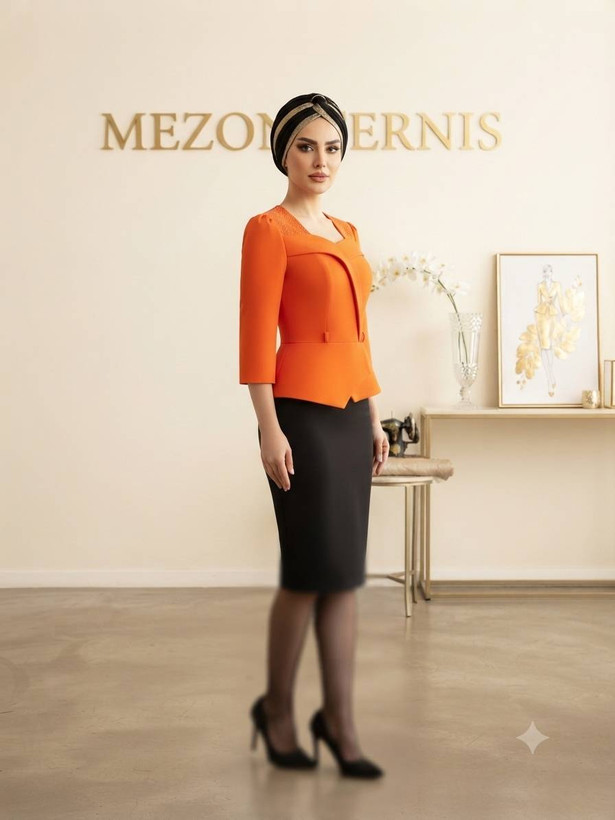 شومیز سرشانه نگینی زنانه _ کد ۳۹۰